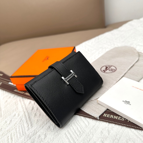 エルメス財布コピー背面デザイン